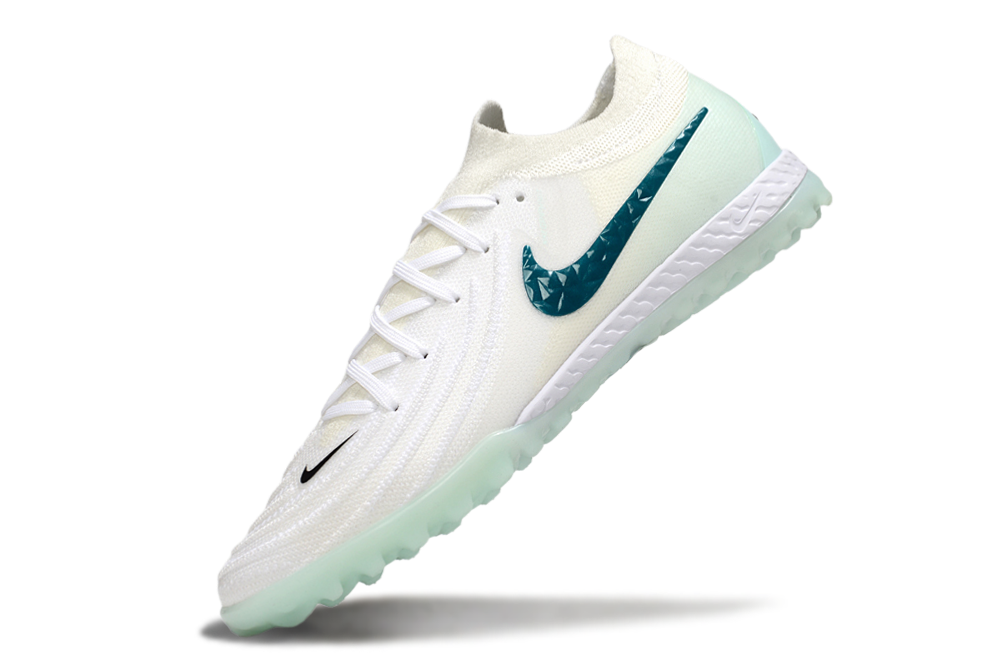Nike Phantom Luna Turf