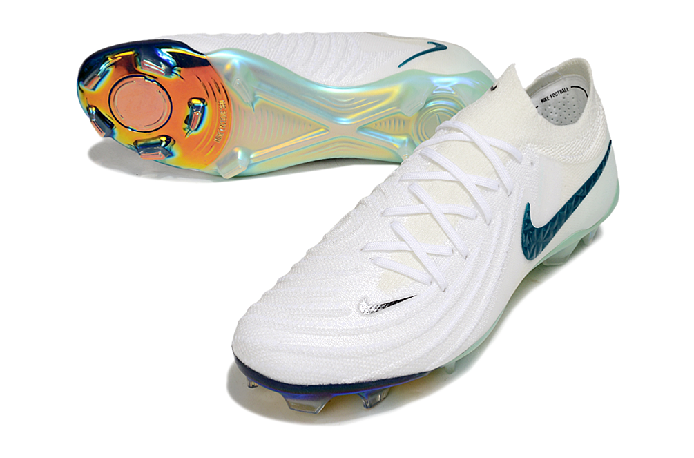 Nike Phantom Luna