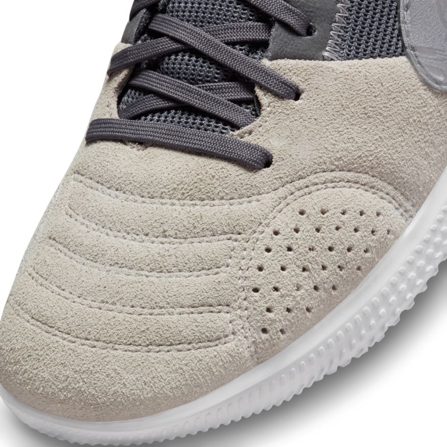 Nike Streetgato-Summit White/Metallic Silver-Dark Grey