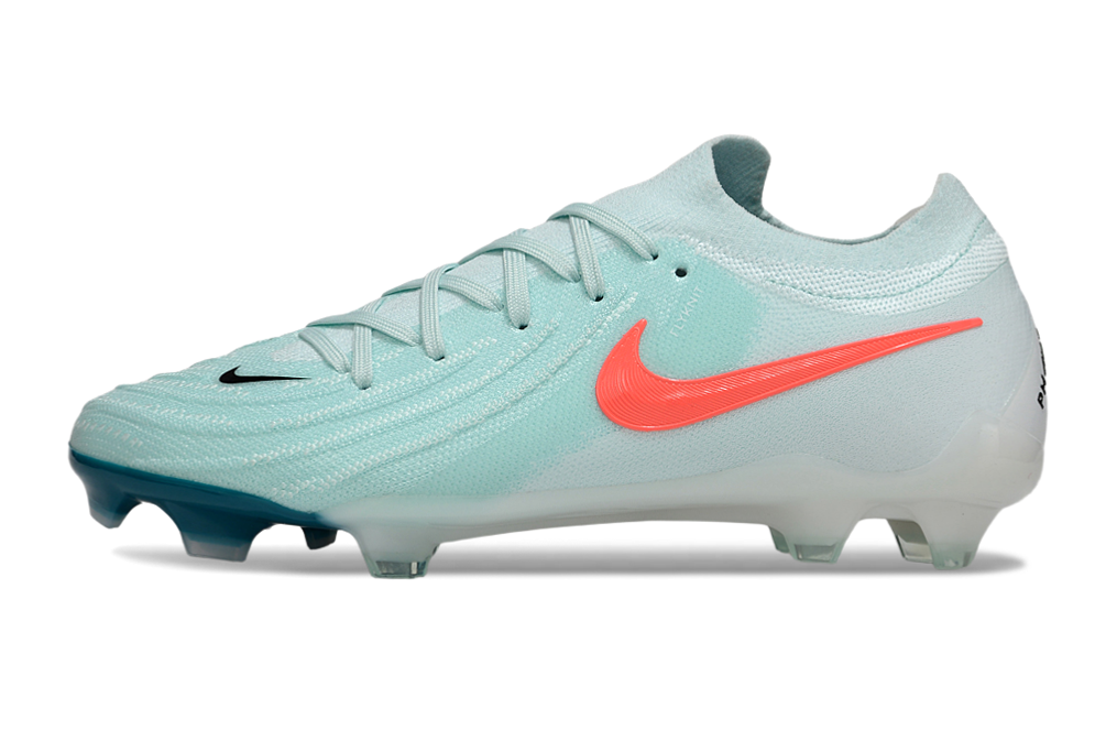 Nike Phantom Luna