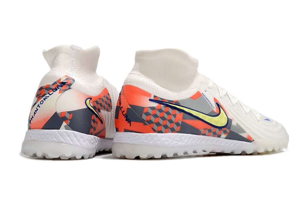 Nike Phantom Luna Turf