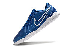 Nike Legend 10