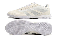 Predator 24 Futsal