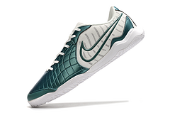 Nike Legend 10