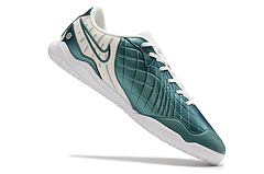 Nike Legend 10