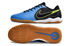 Nike Legend 10