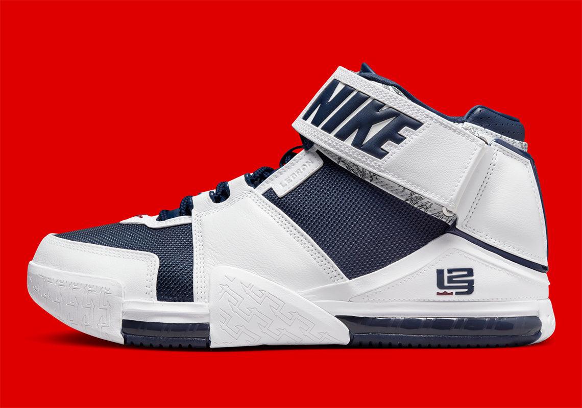 Nike LeBron 2 "USA" revient après 18 ans - santkicks