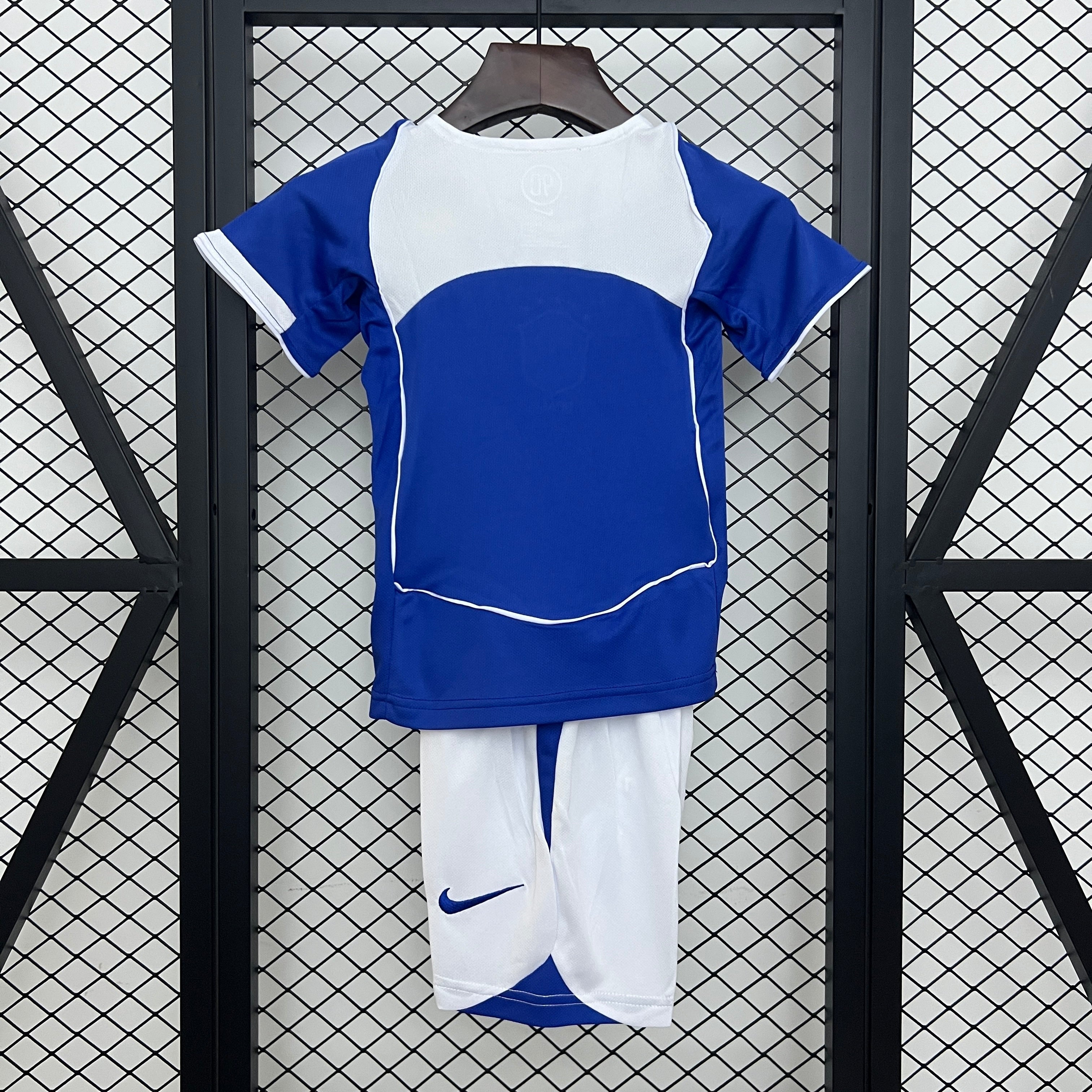 Kids Brasil 2004 Away