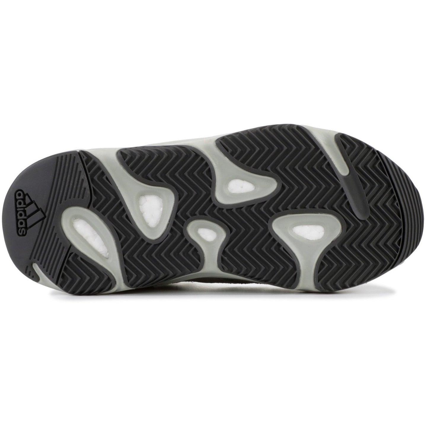 Yeezy 700 Salt