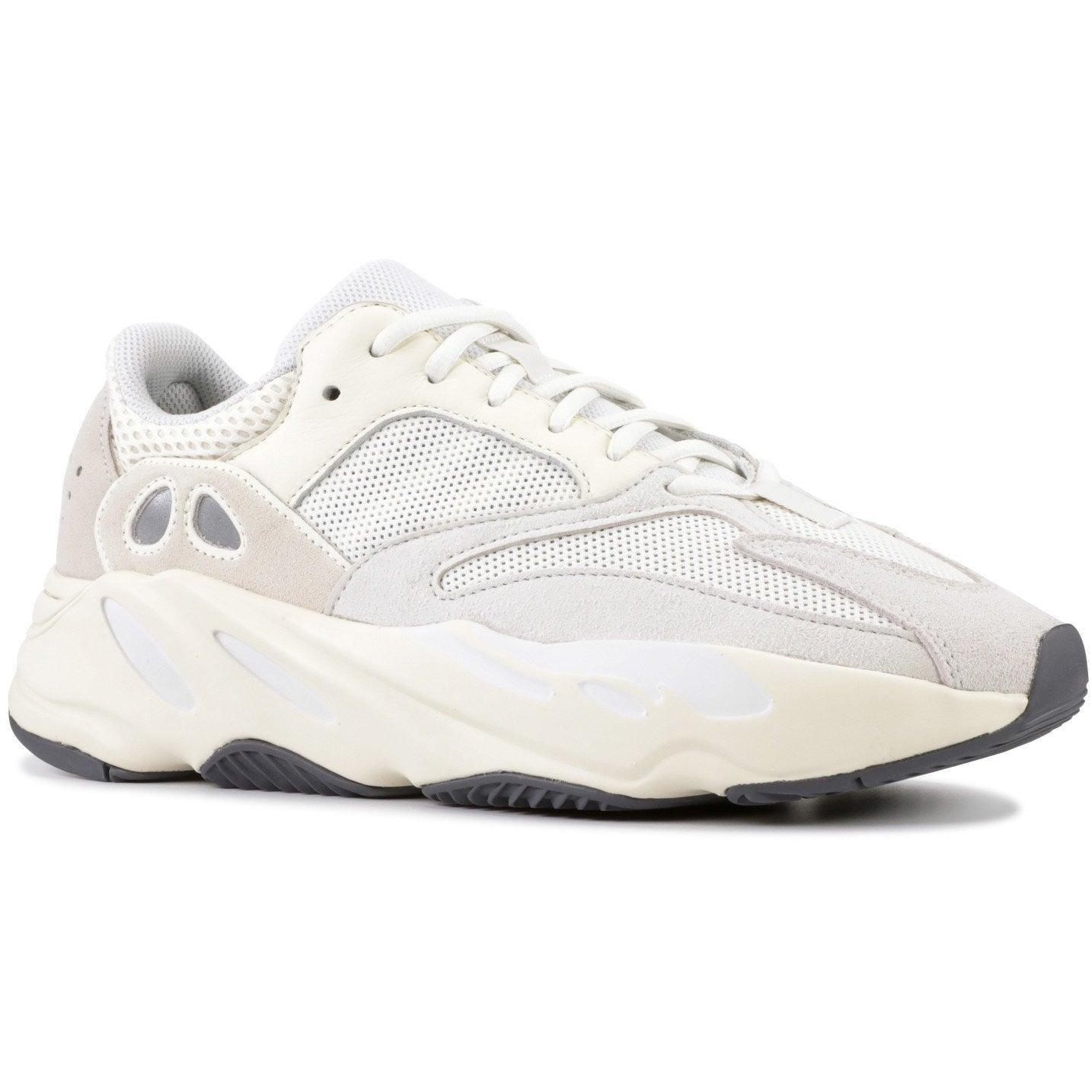 Yeezy 700 Analog