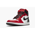 Air Jordan 1 Retro High Satin Snake Chicago