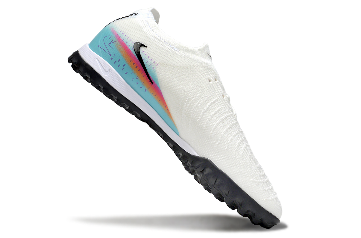 Nike Phantom Luna Turf