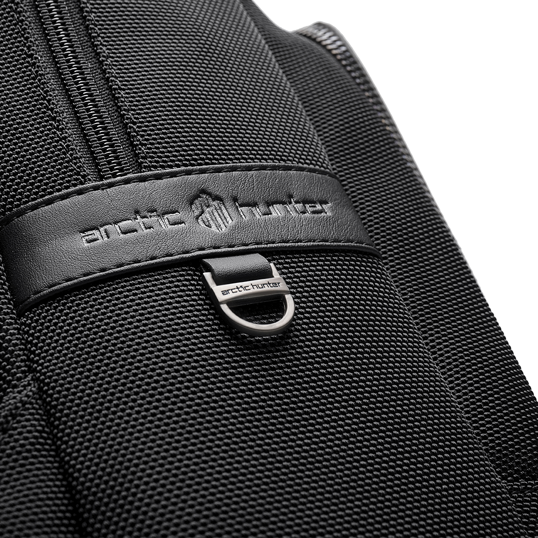 Arctic hunter SP116