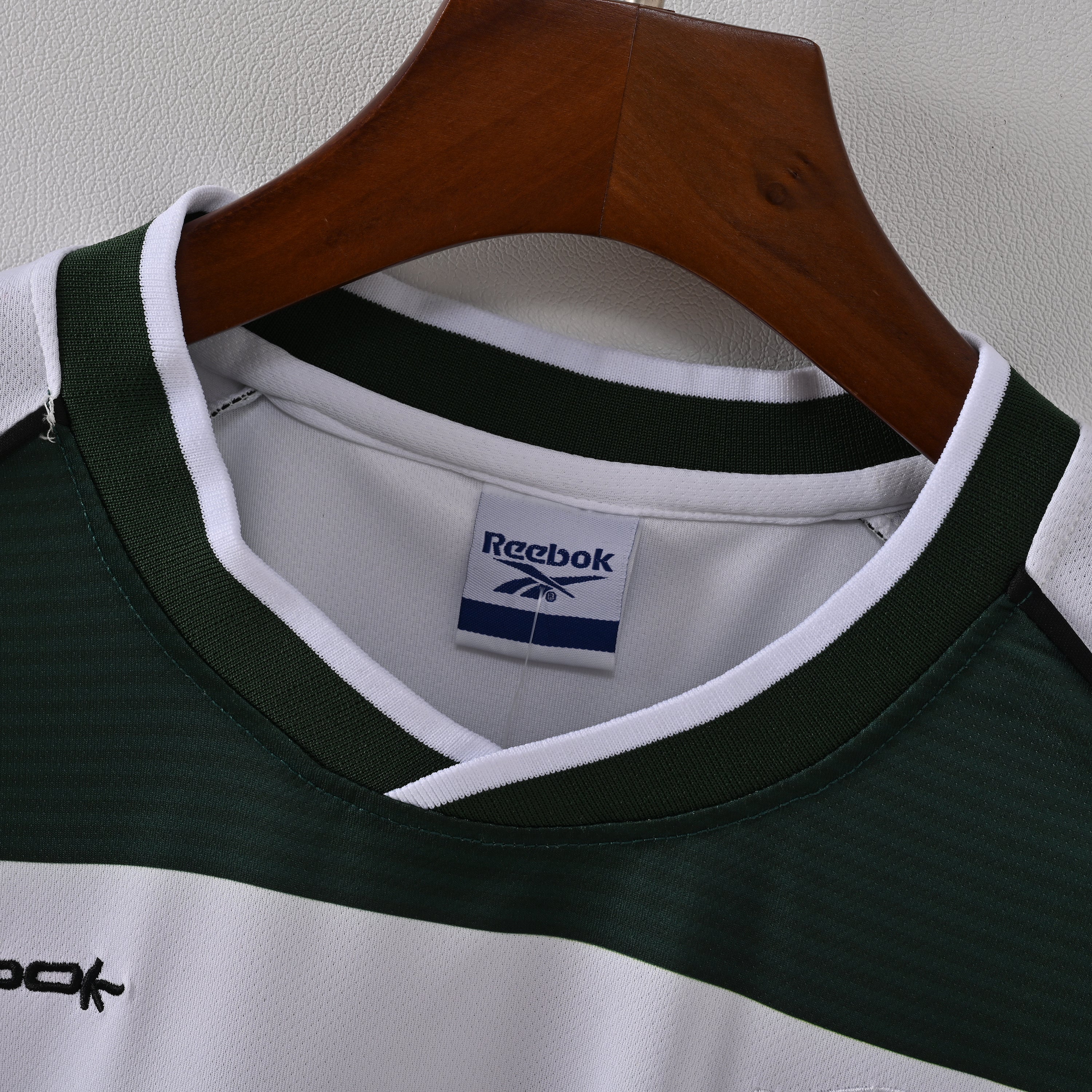 Retro Sporting 2001/03 Jersey