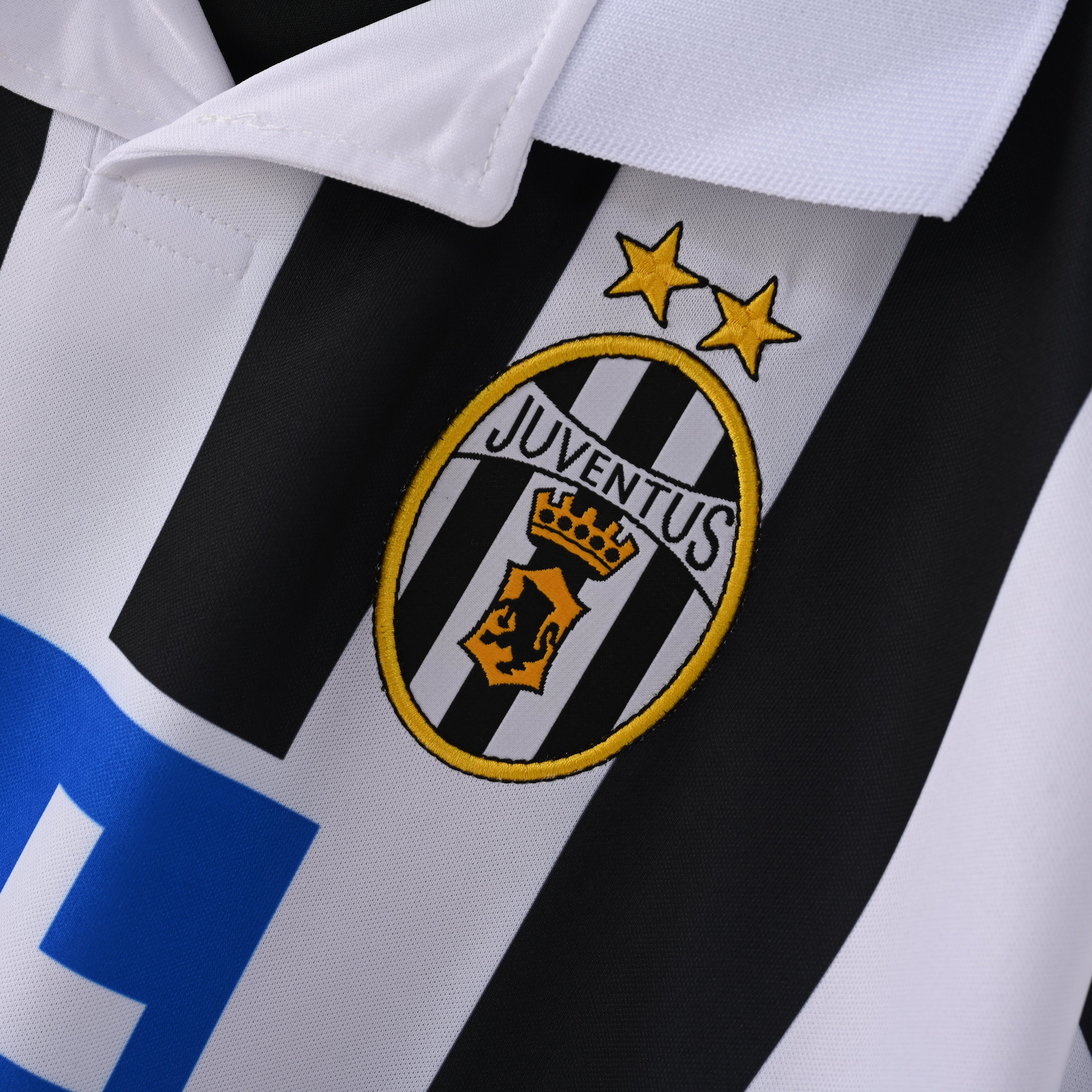 Retro Juventus 1999/00 Jersey