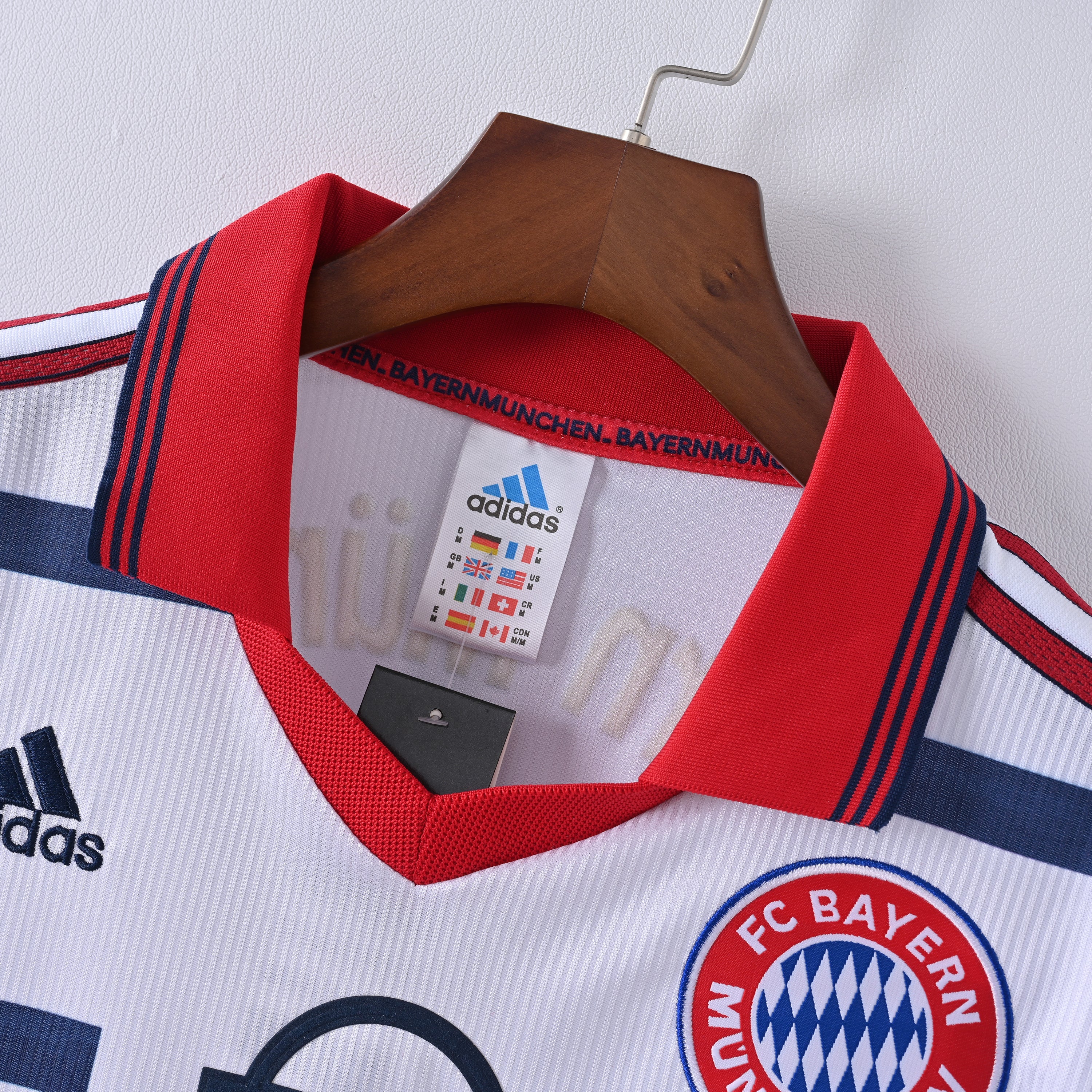 Retro Bayern Munich 1998/00 Jersey
