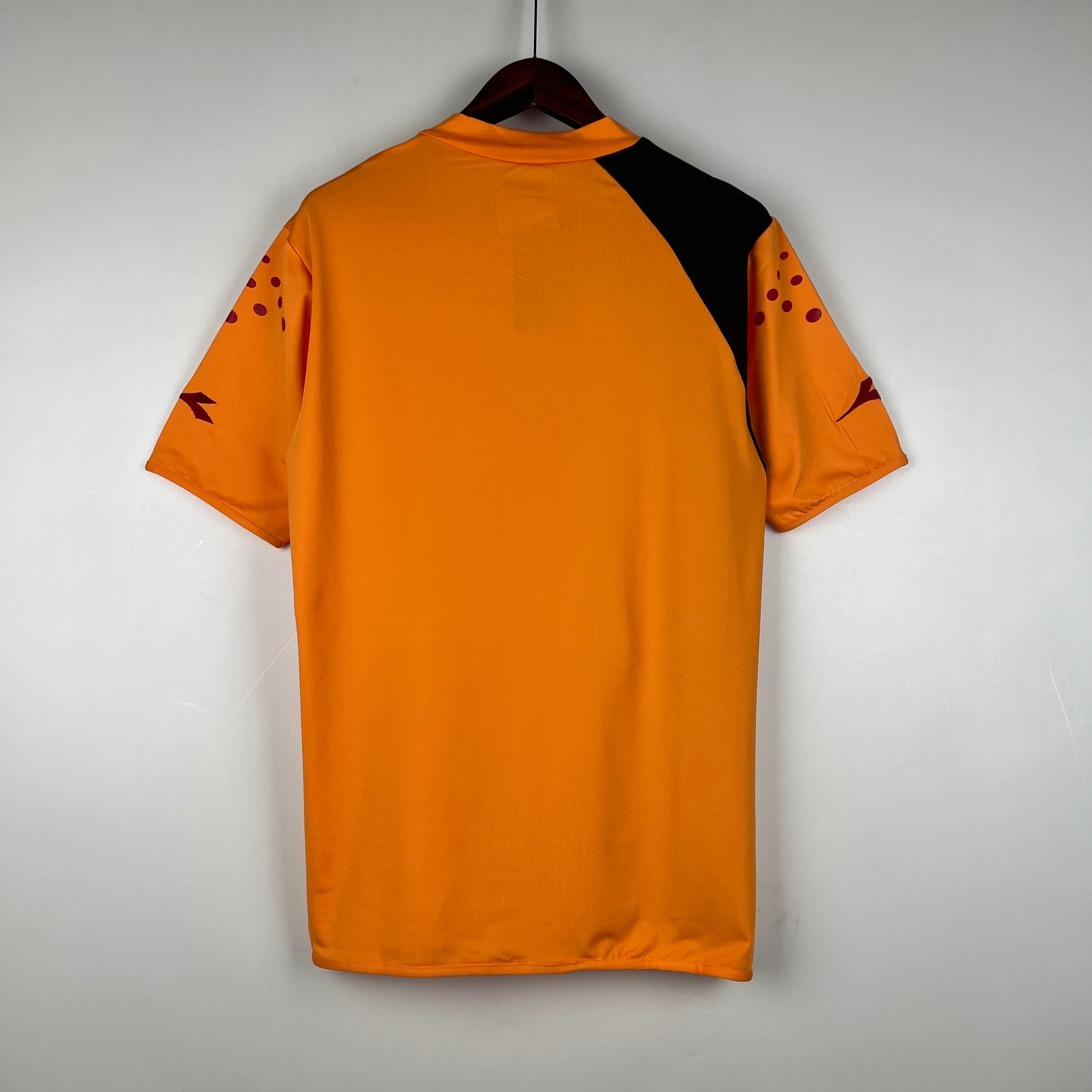 Retro AS Roma 2005/06 Home Jersey