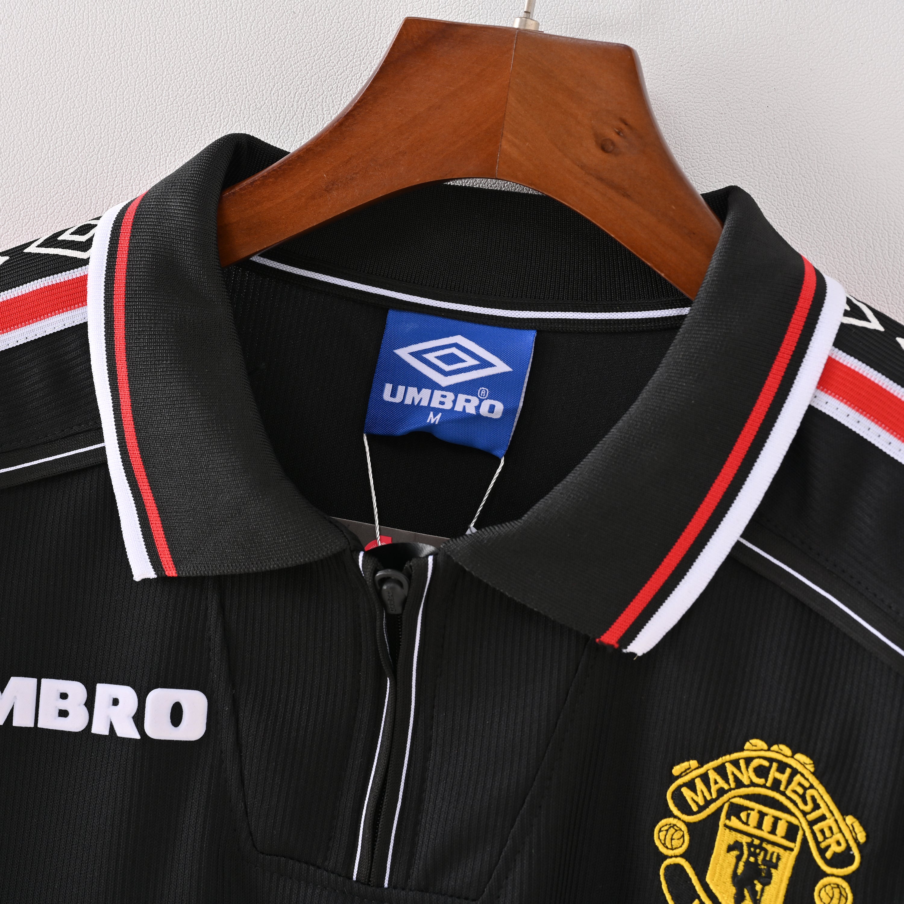 Retro Manchester United 1998/99 Jersey