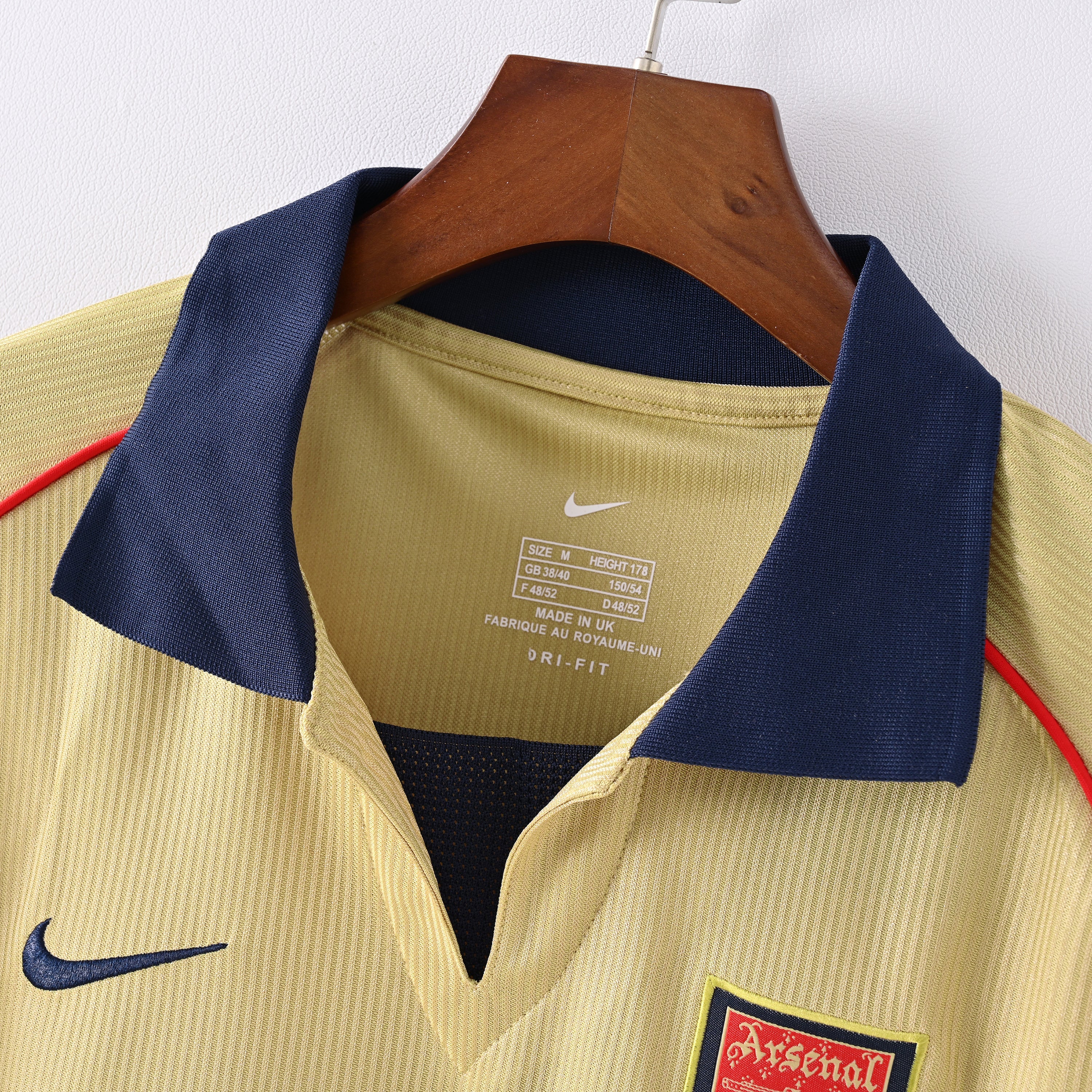 Retro Arsenal Jersey 2001/02