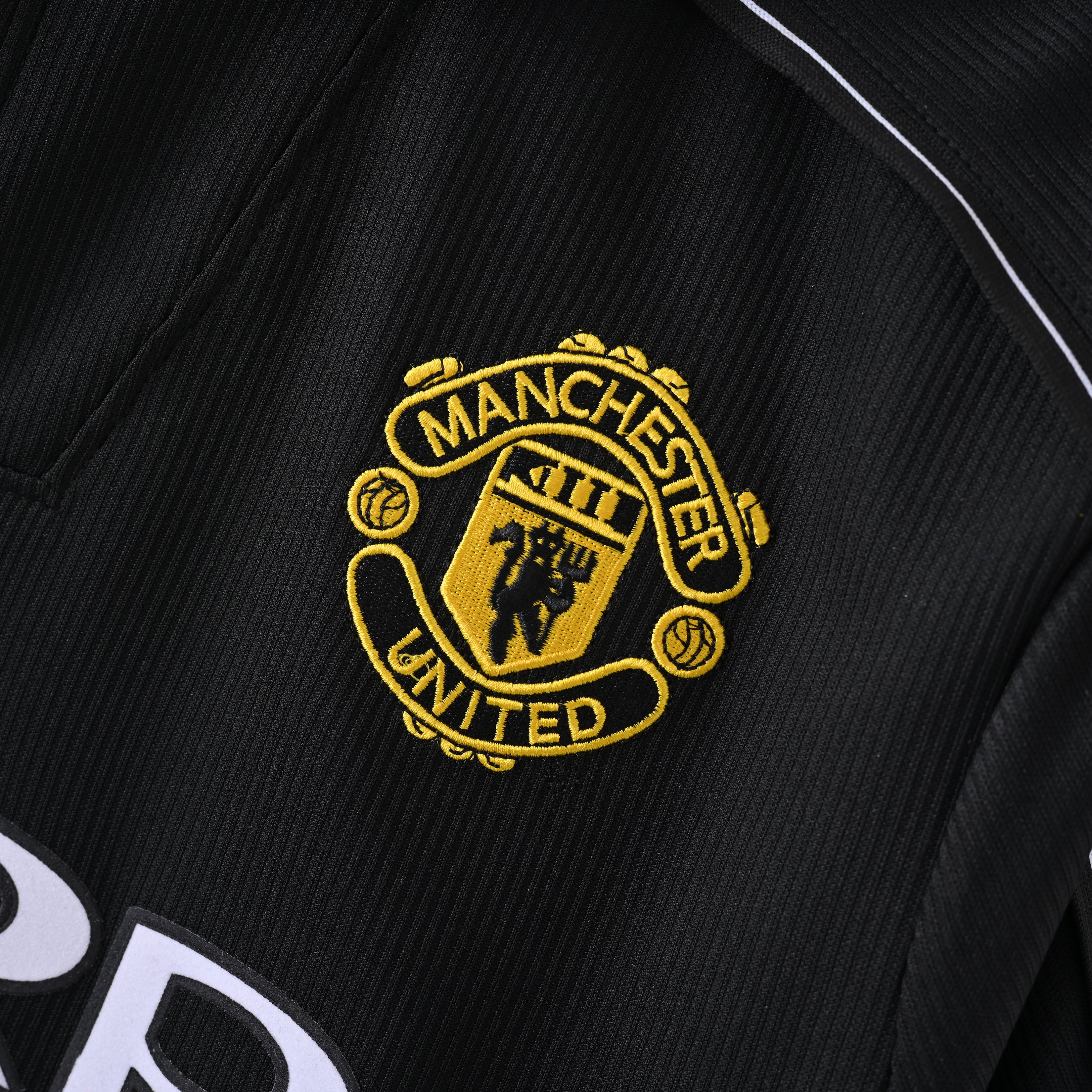 Retro Manchester United 1998/99 Jersey