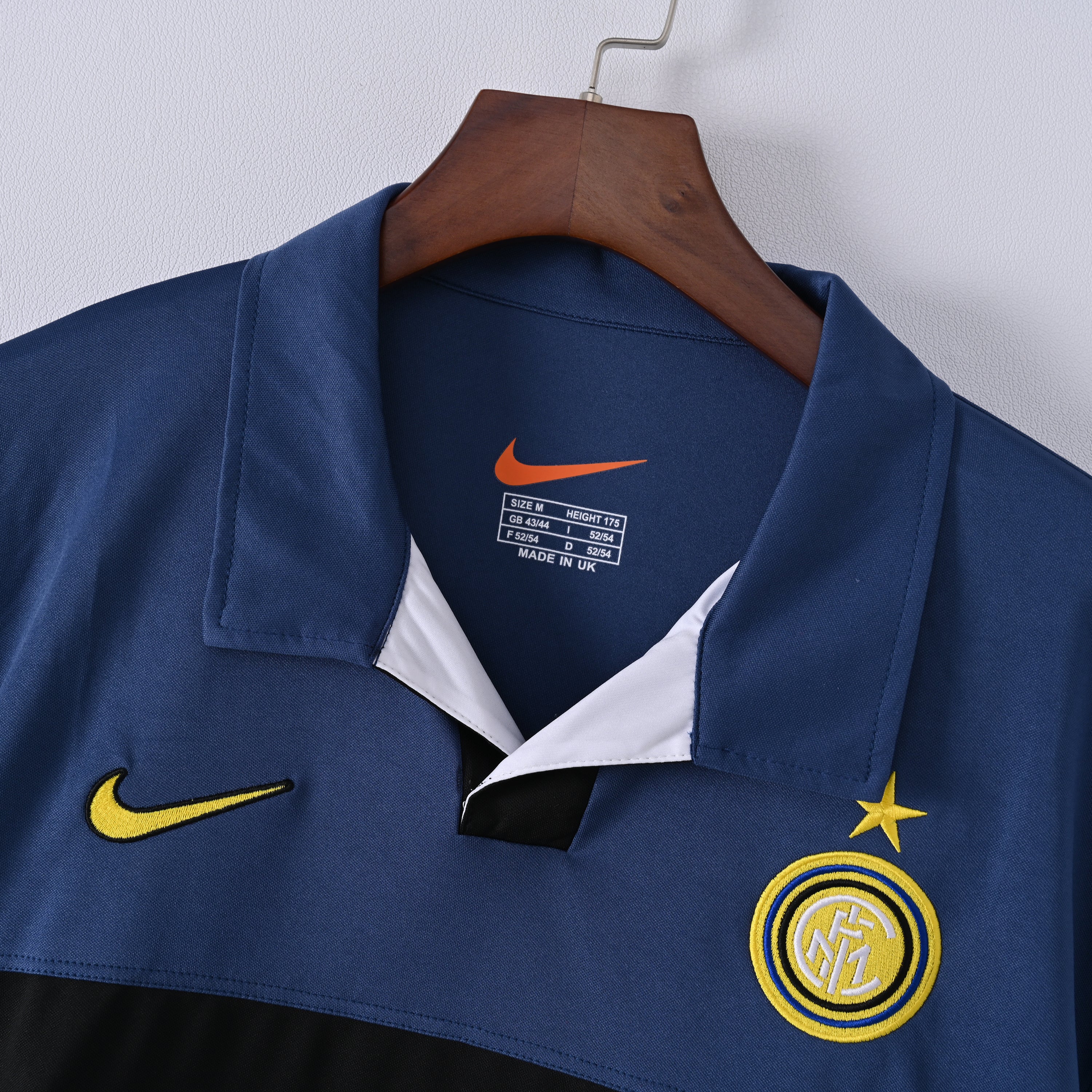 Retro Inter Milan 1998/99 Jersey