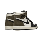 Air Jordan 1 Retro High “Dark Mocha”