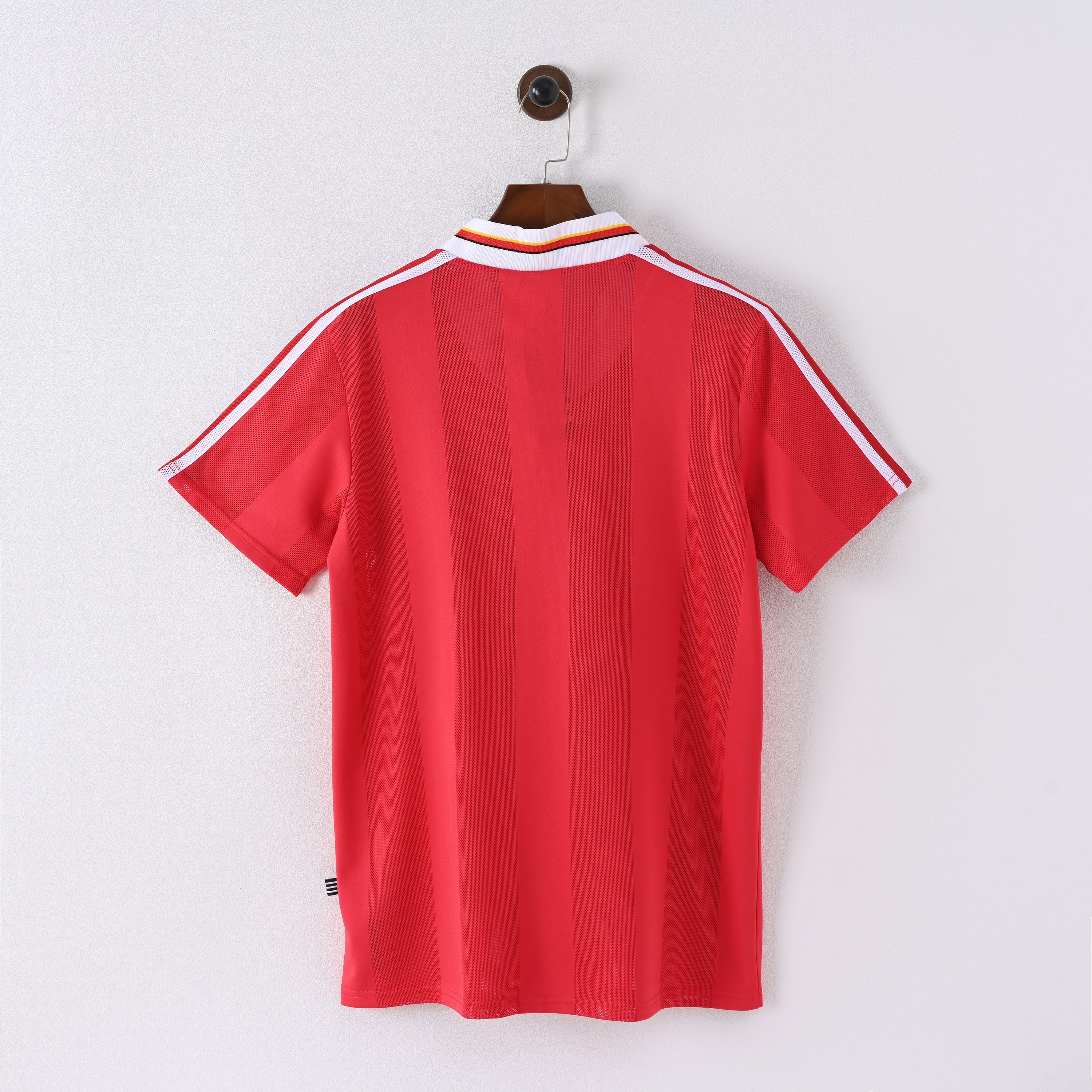 Retro Liverpool FC 1995/96 Jersey