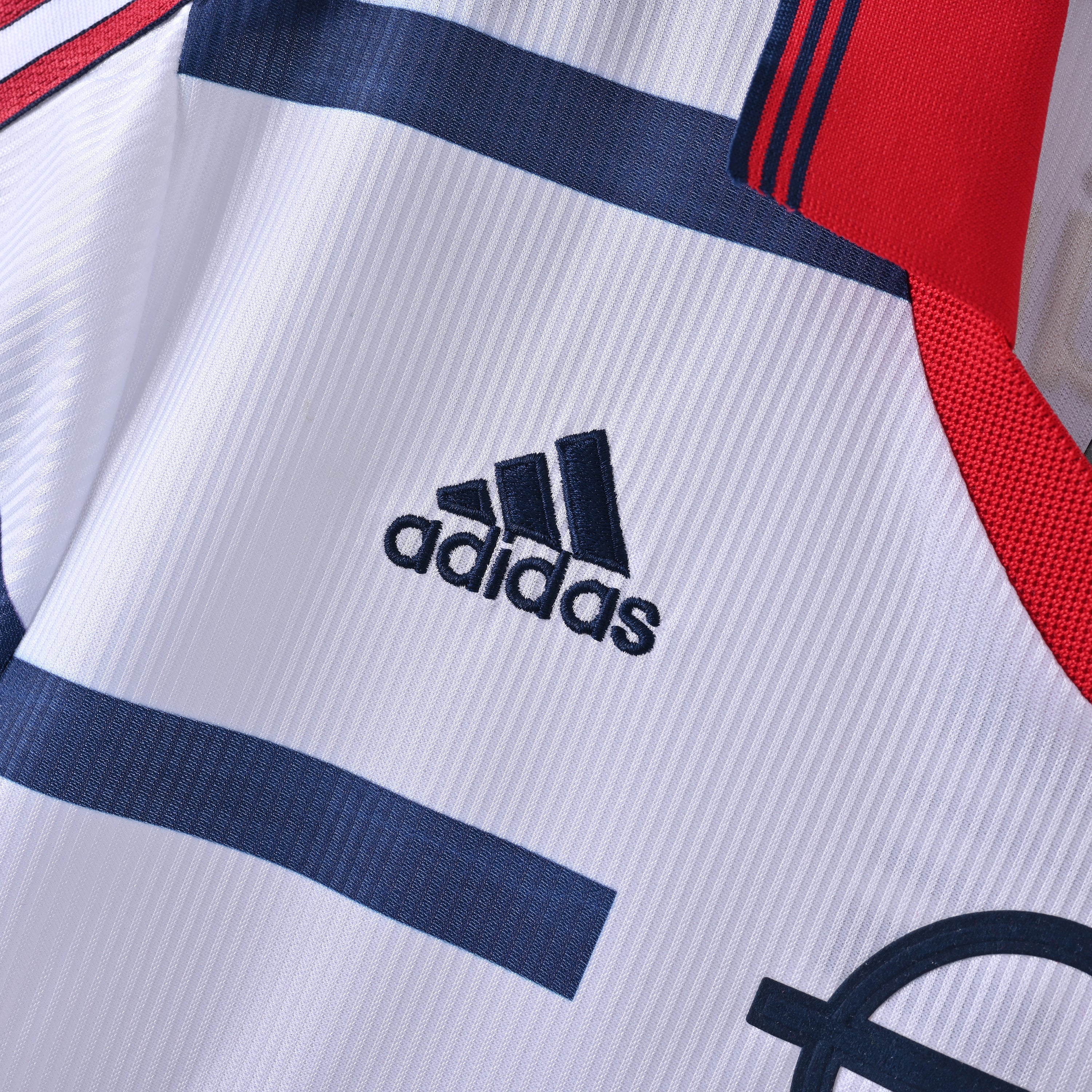 Retro Bayern Munich 1998/00 Jersey