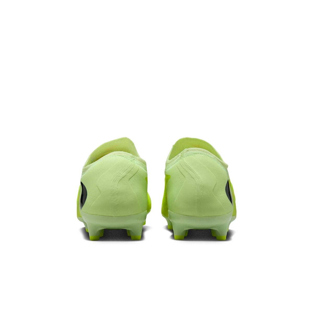 Nike Phantom 6 Low Pro Artificial Grass Cleats