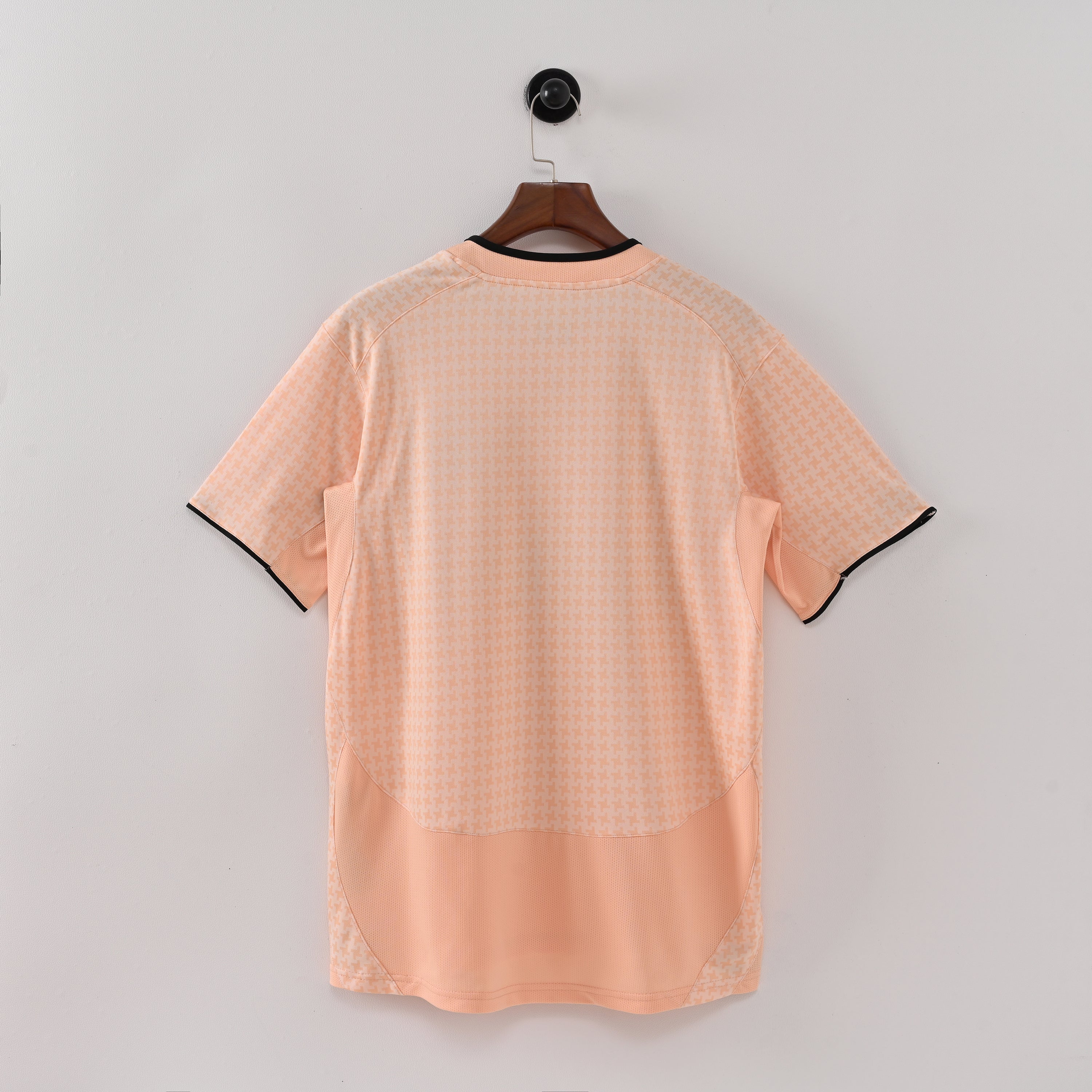 Retro Juventus 2003/04 Jersey