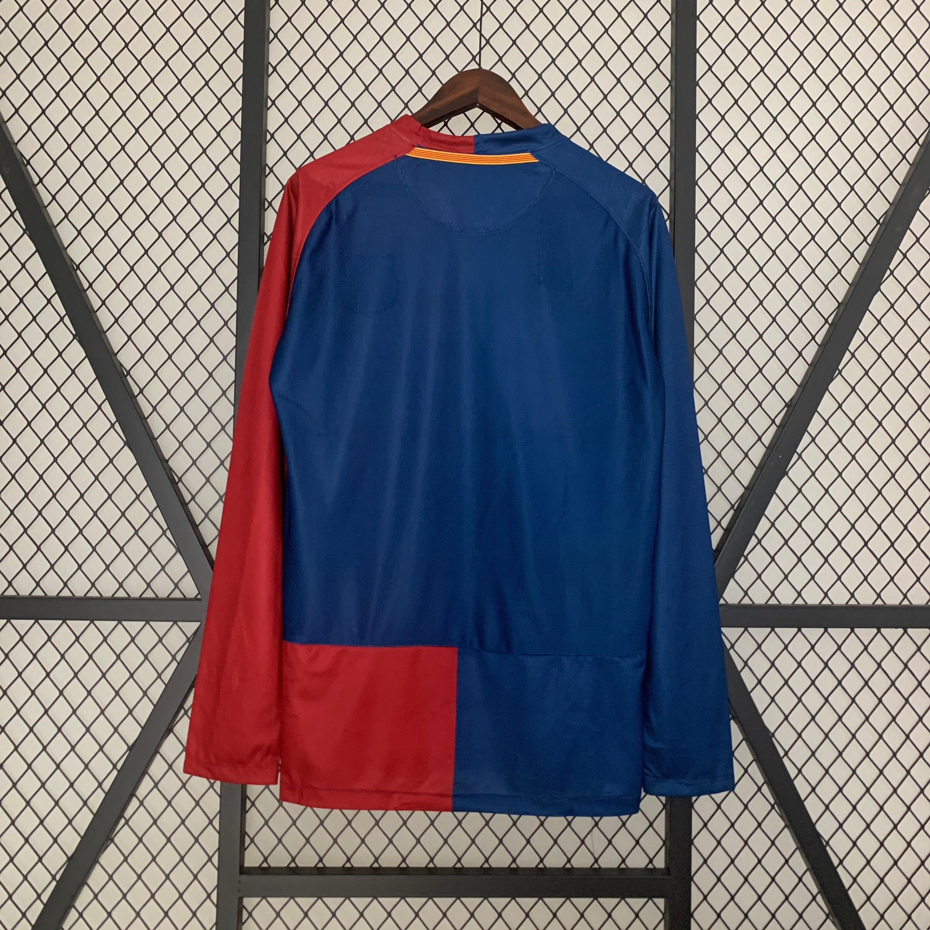 Retro Barcelona 2008/09 Champions League Final Jersey