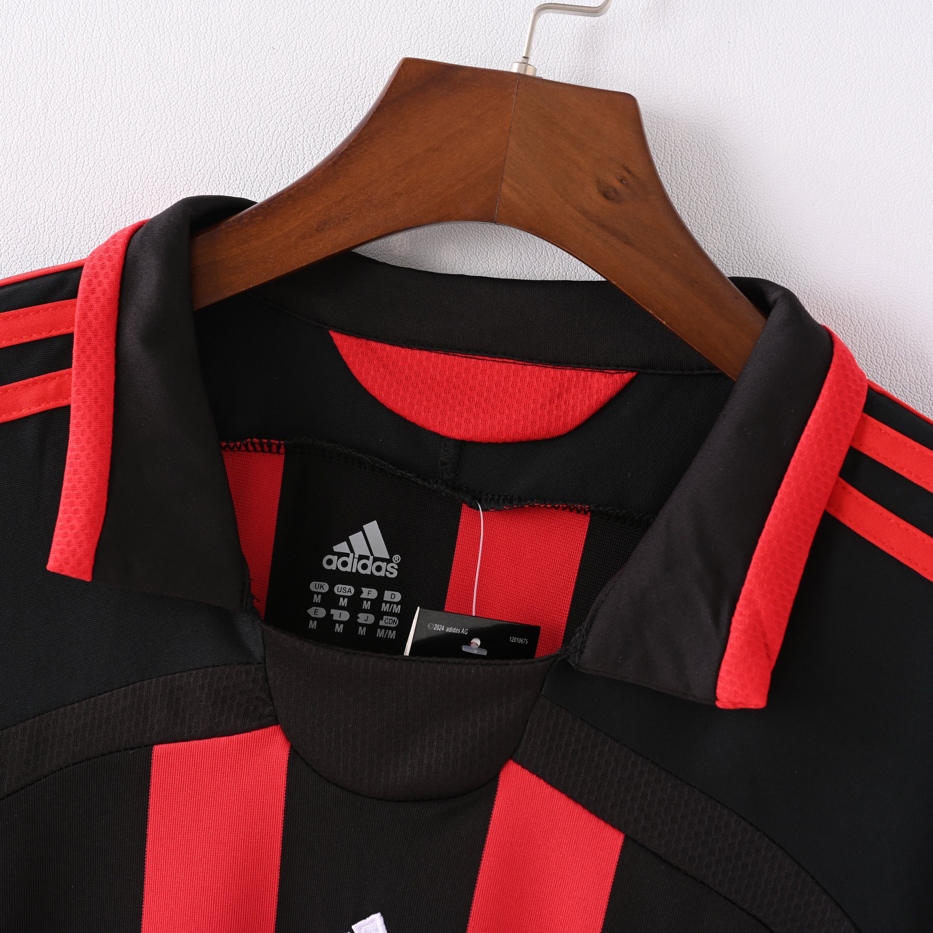 Retro AC Milan 2006/07 Jersey