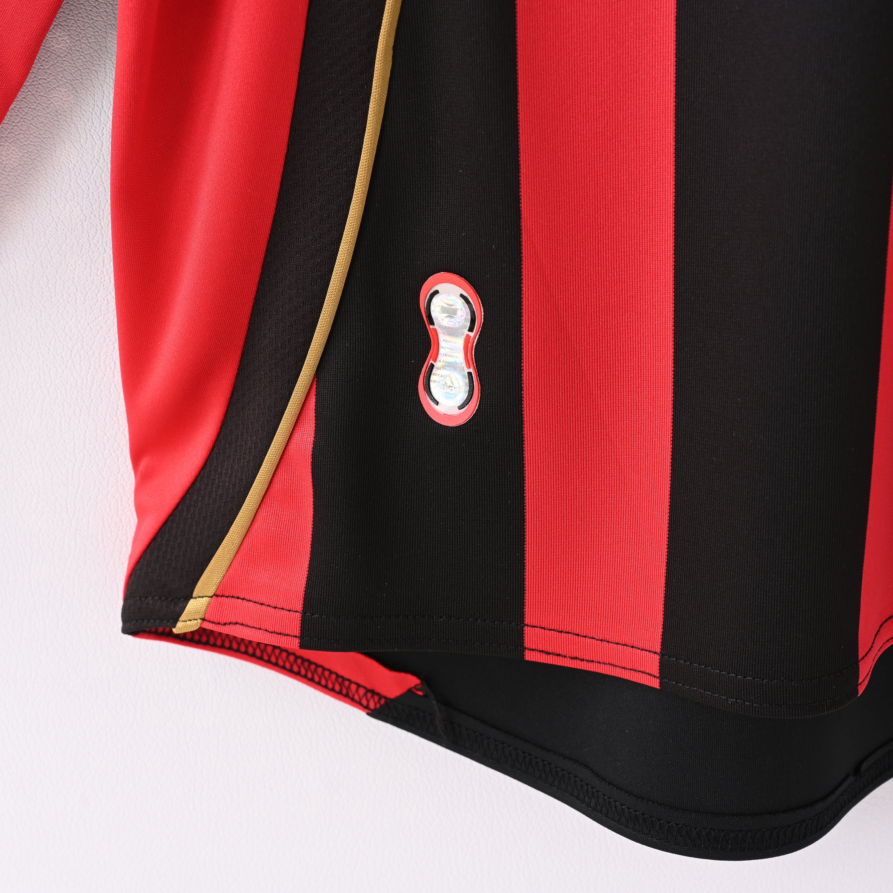 Retro AC Milan 2006/07 Jersey