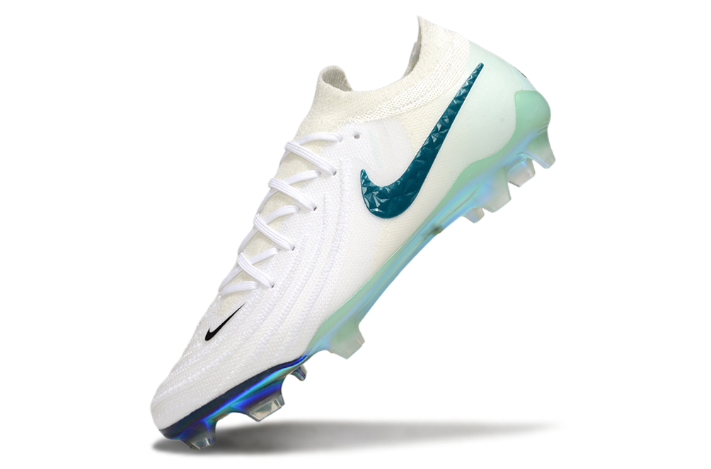 Nike Phantom Luna