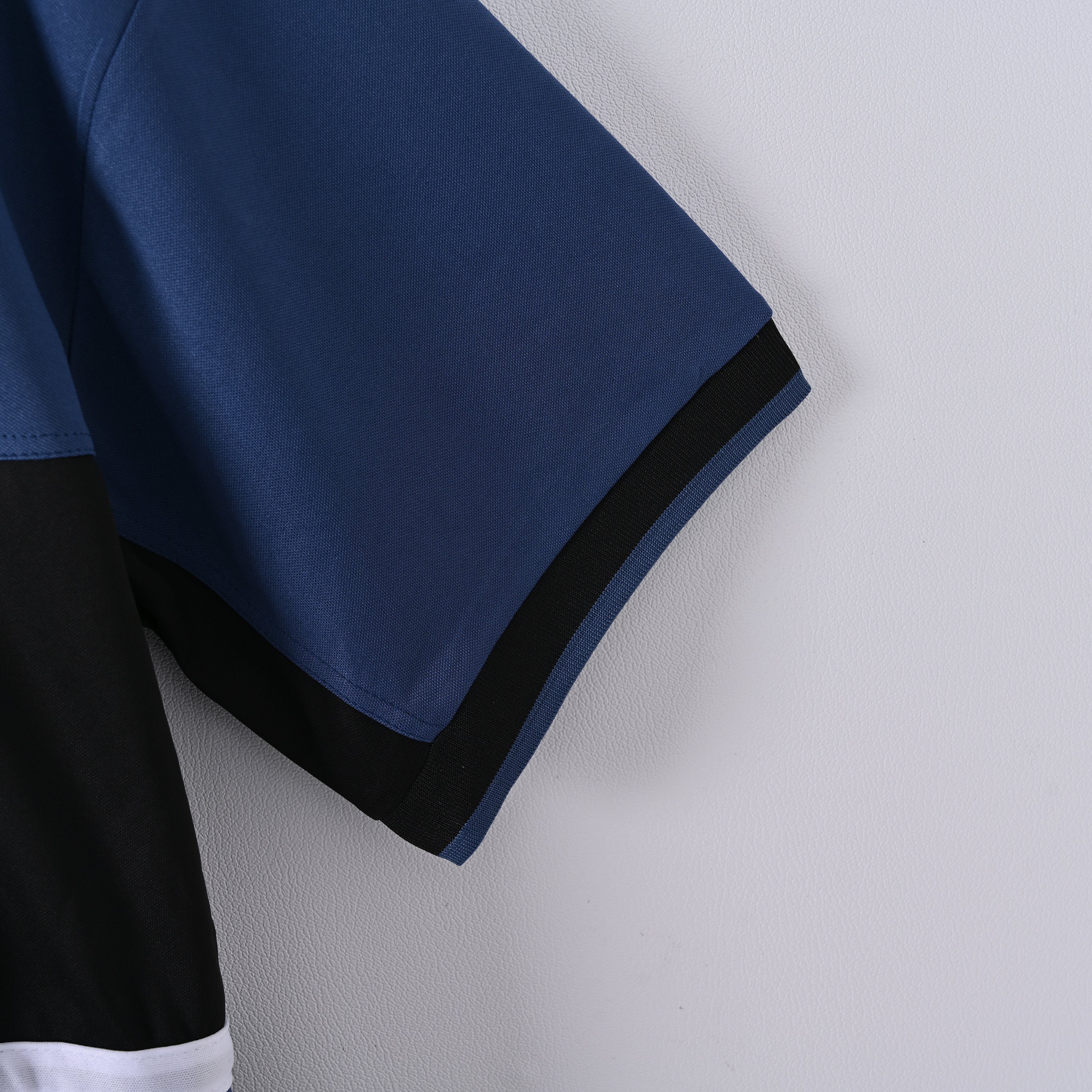 Retro Inter Milan 1998/99 Jersey
