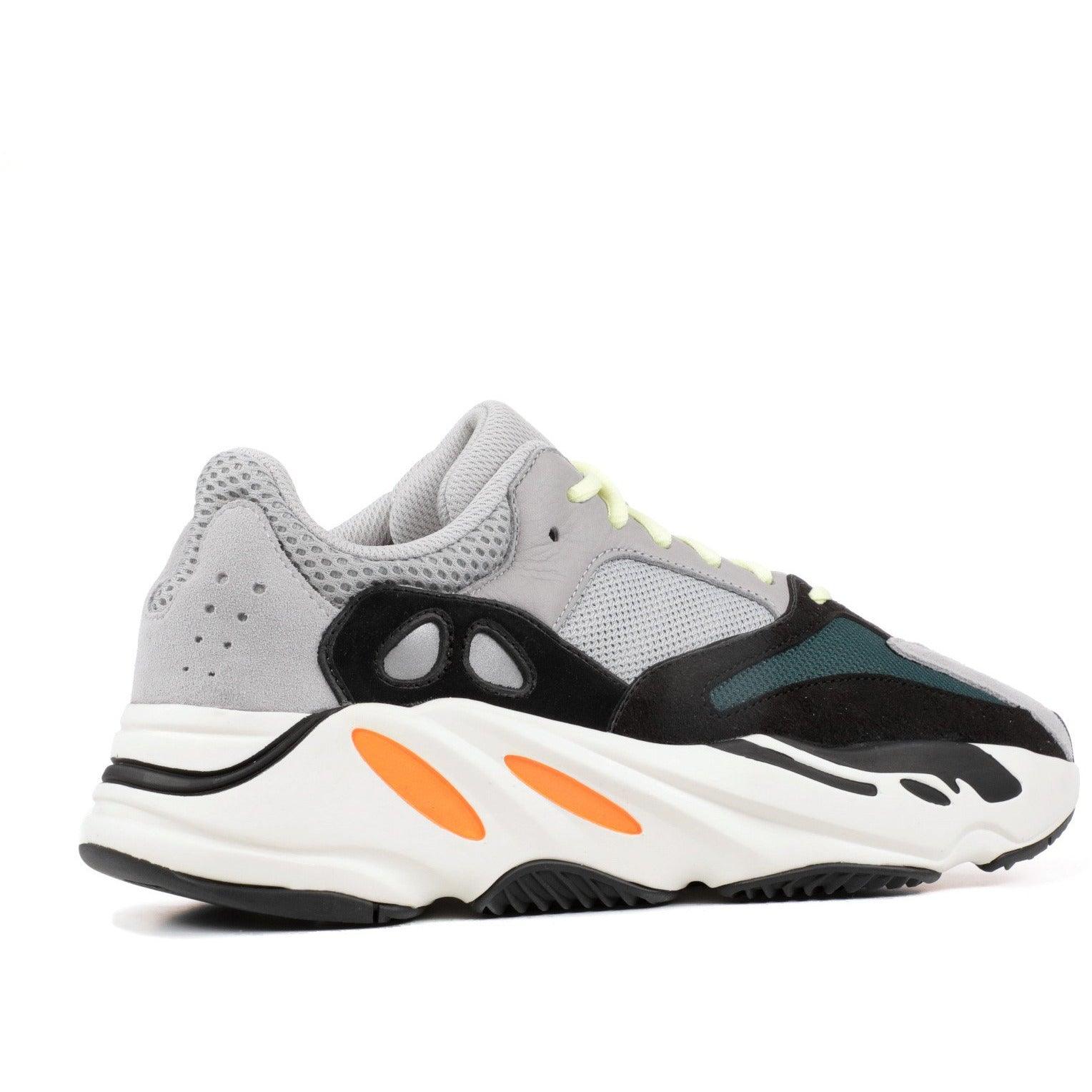 Yeezy 700 Wave Runner Solid Grey