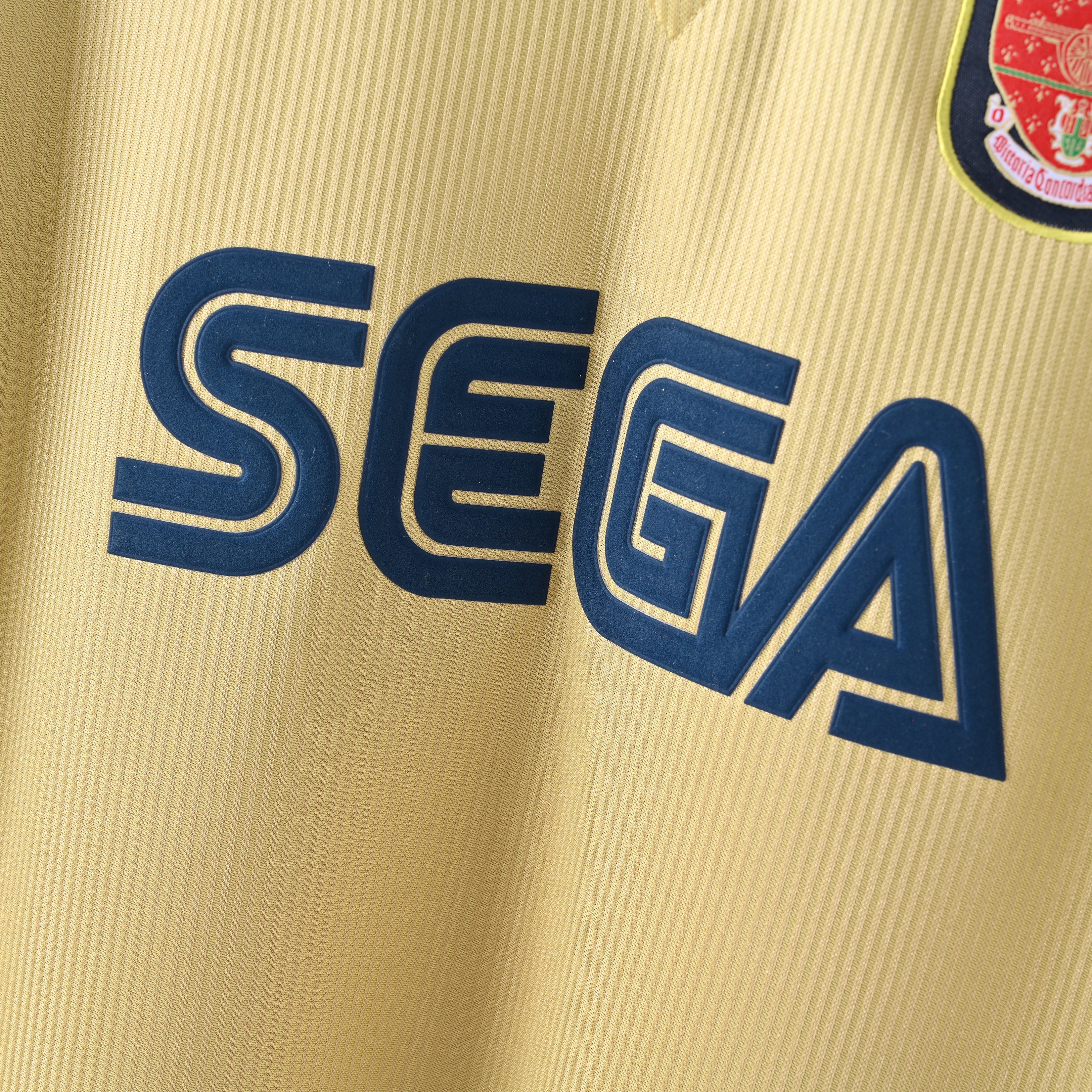 Retro Arsenal Jersey 2001/02