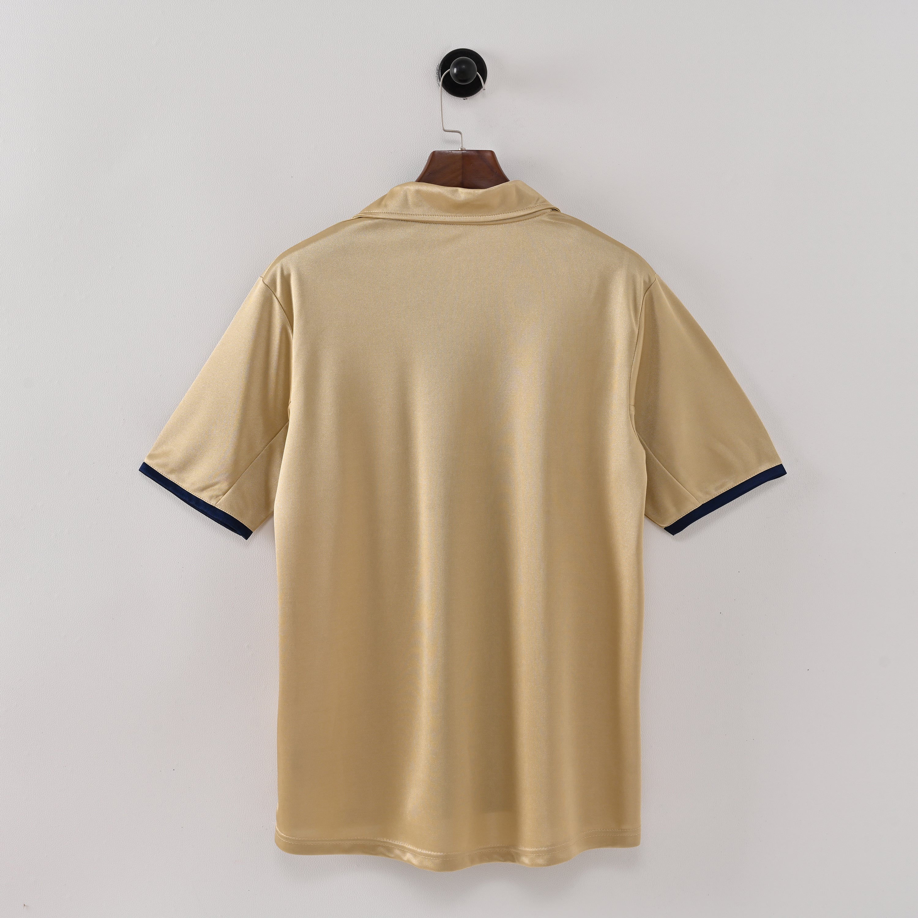 Retro Barcelona 2001/02 Jersey