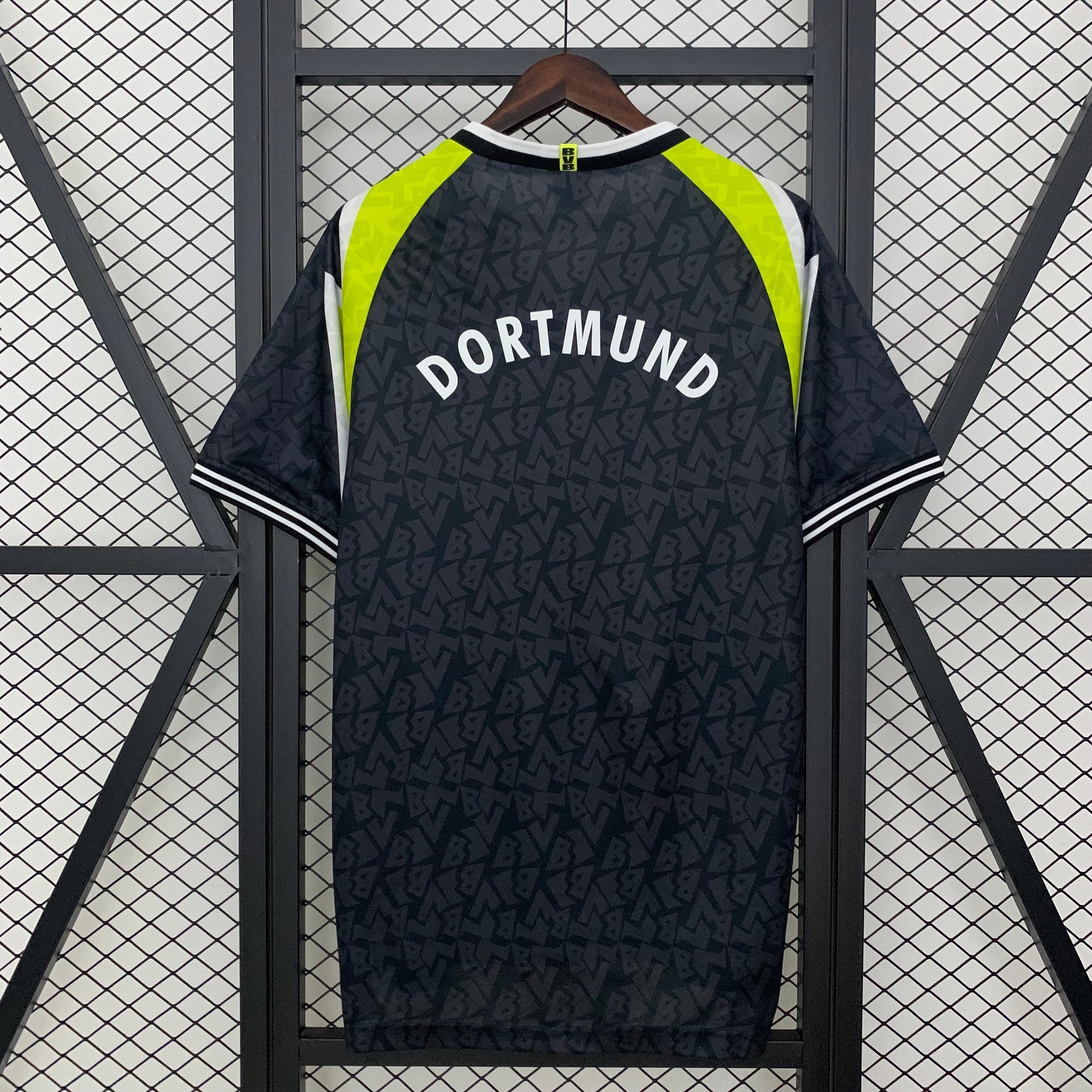 Retro Borussia Dortmund 1995/96 Jersey