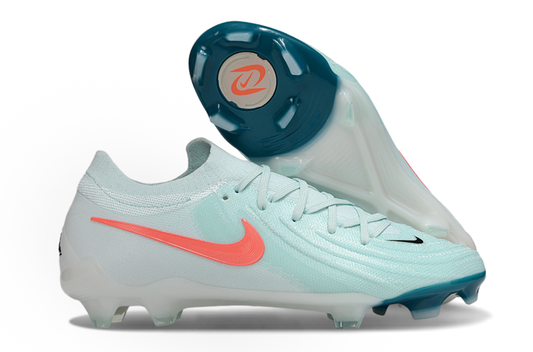 Nike Phantom Luna