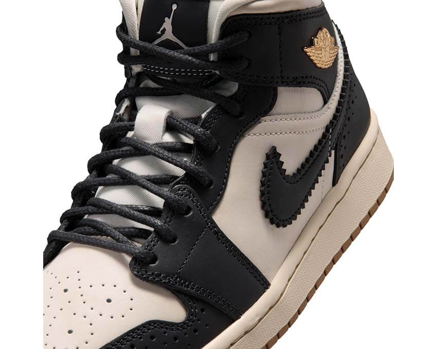 Air Jordan 1 Mid SE W "Off Noir"