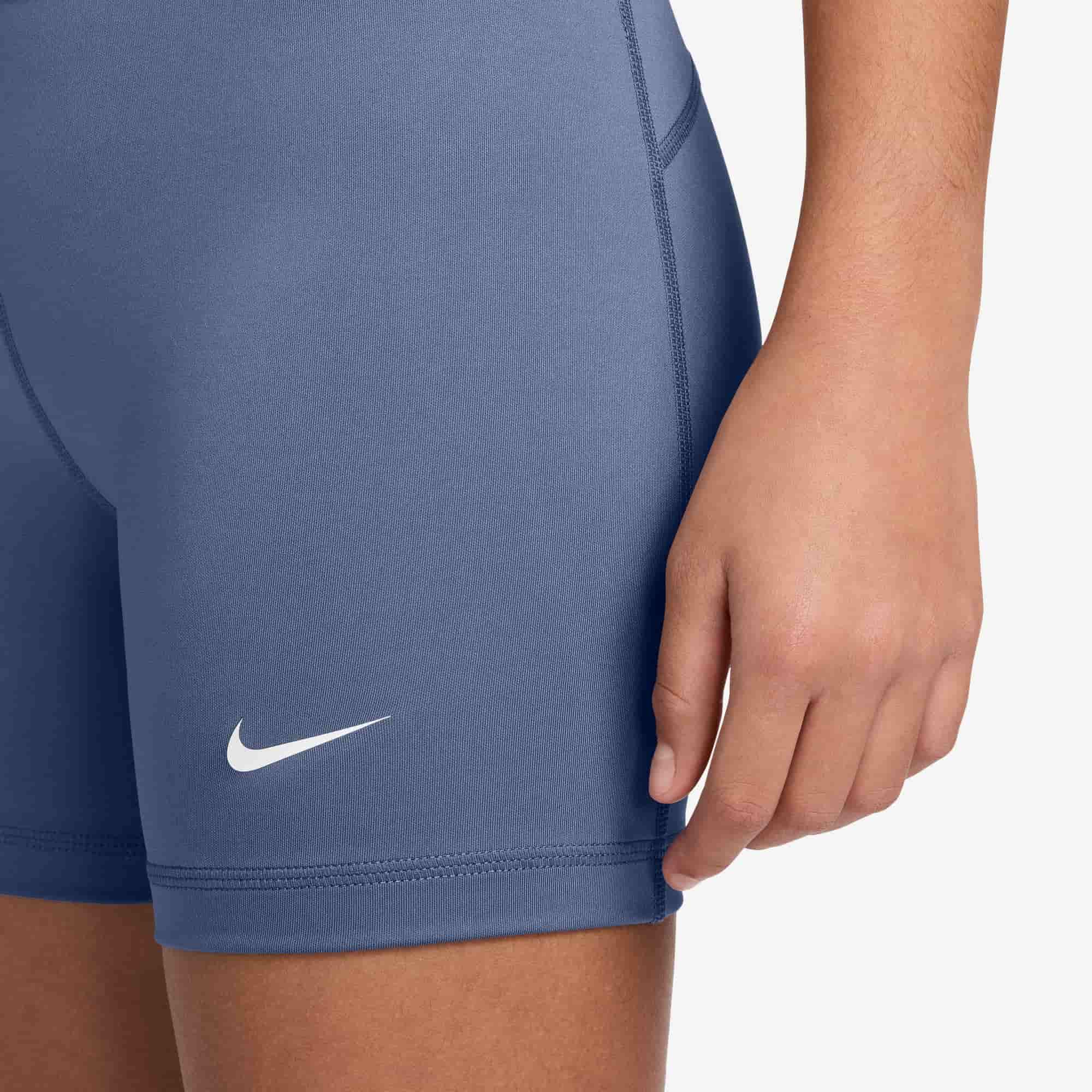 Nike Pro