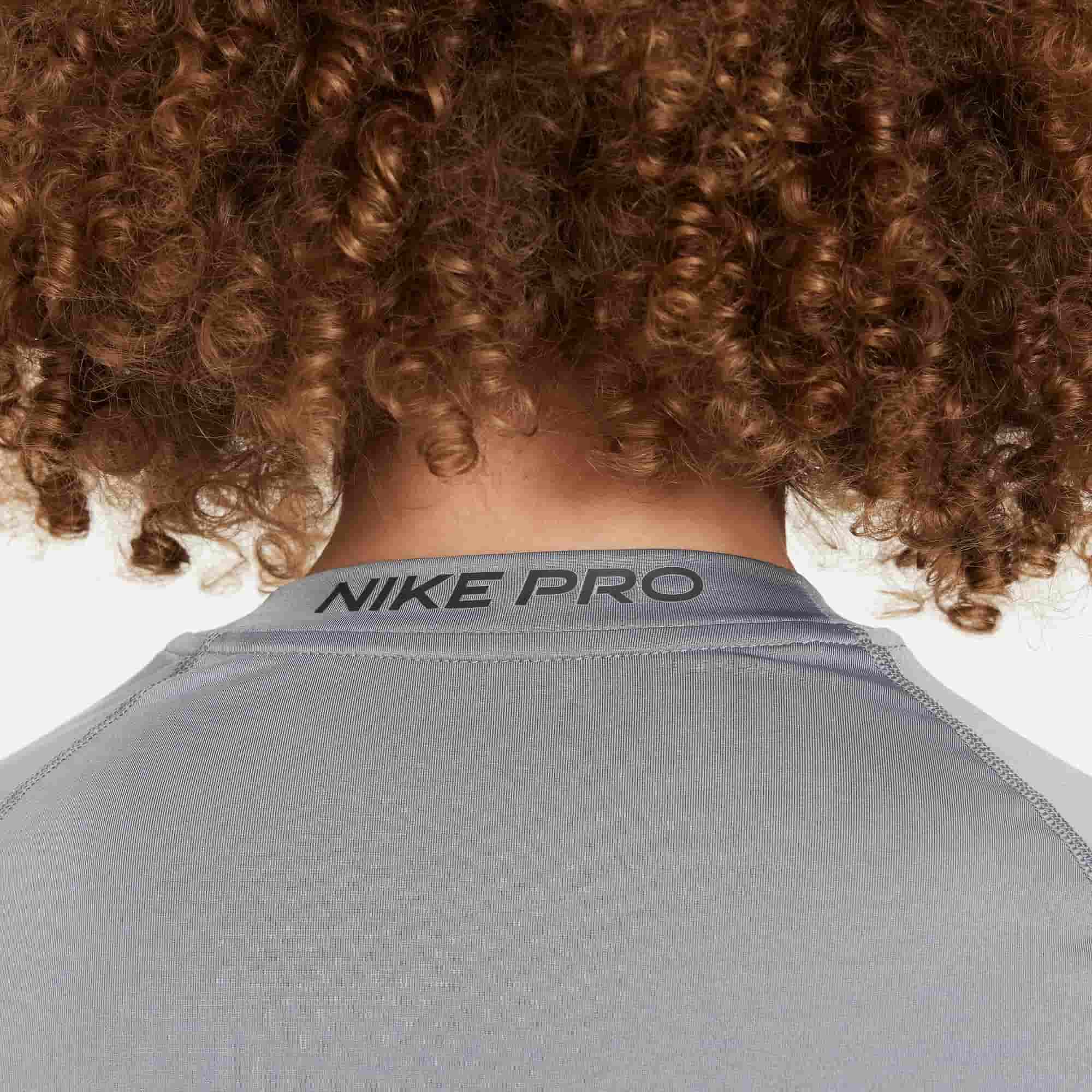Nike Pro