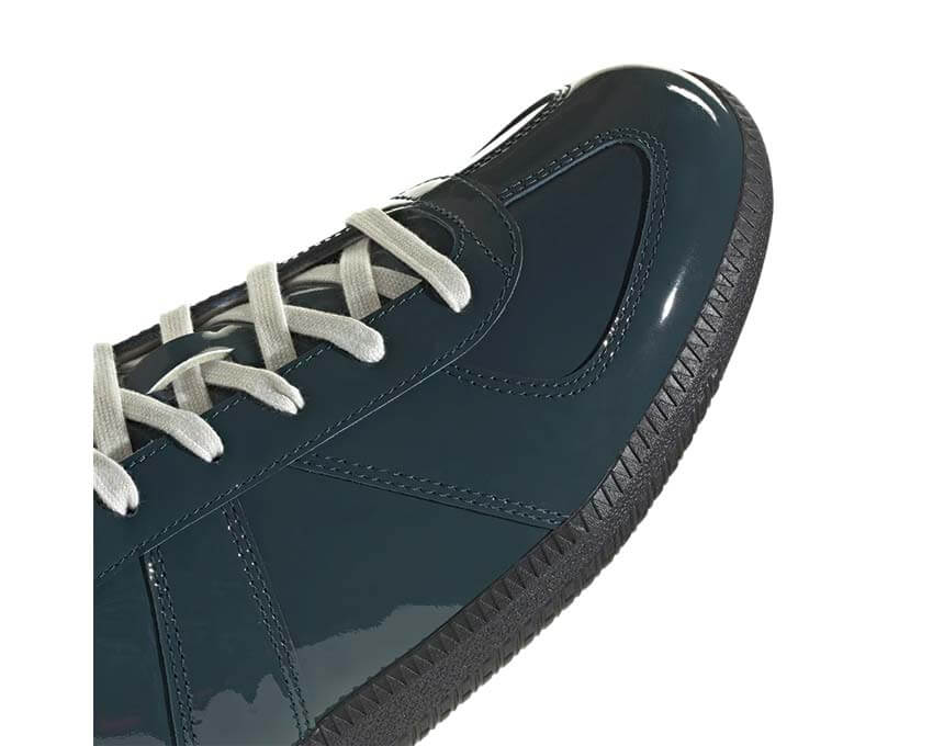 Adidas BW Army "Carbon"