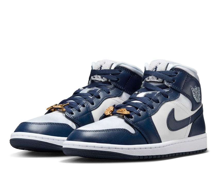 Air Jordan 1 Mid Se W "Football Grey"