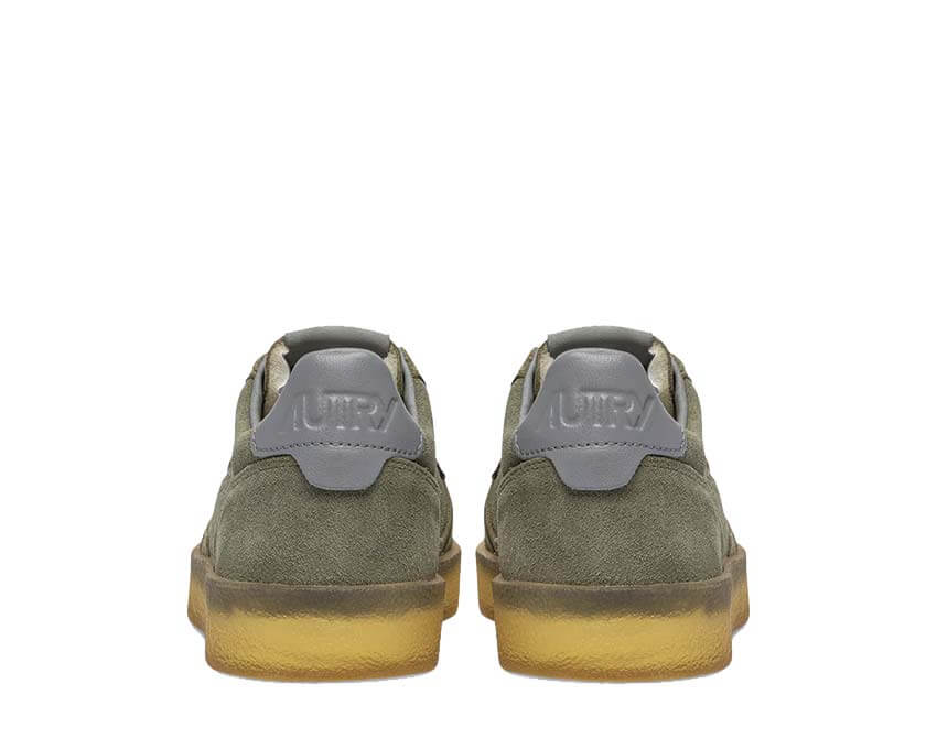 Autry Medalist Low "Crep Smokegrn"