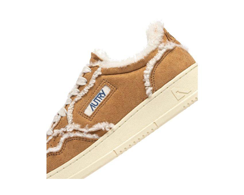 Autry Medalist Low W "Shearling Cognac"