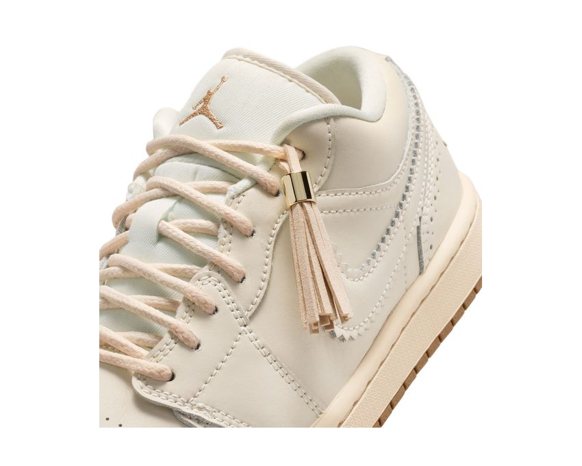 Air Jordan 1 Low SE W "Brogue"