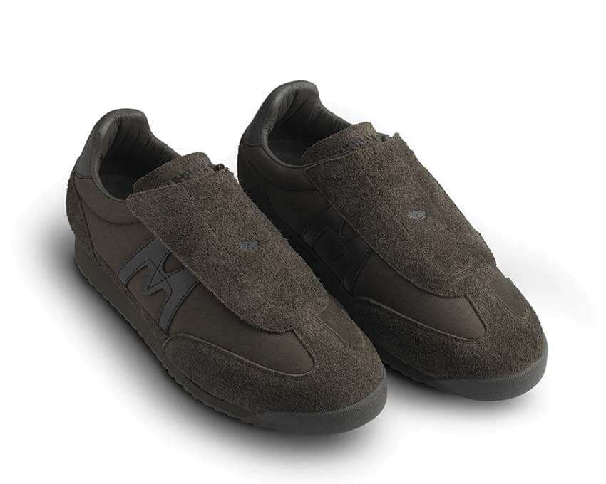 Karhu Mestari Slip-On "Chocolate"