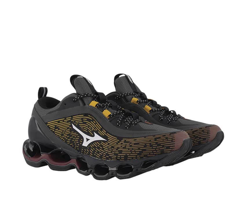 Mizuno Wave Prophecy 13.2 "Henna"